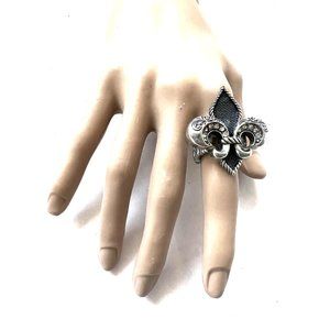 FLEUR DE LIS Stretchable Fashion Symbol Ring